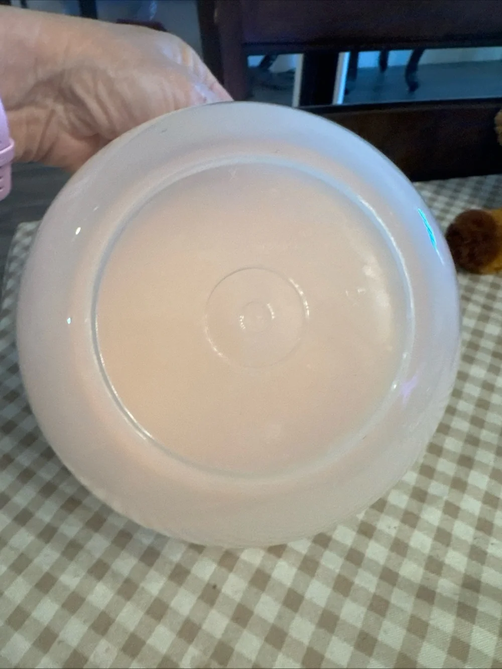 Peach-Lid Plastic Food Storage Bowl - Airtight Container
